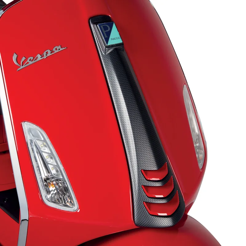 Vespa STEERING COVER CARBON LOOK
