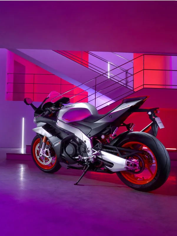 Aprilia RSV4 galeri 6