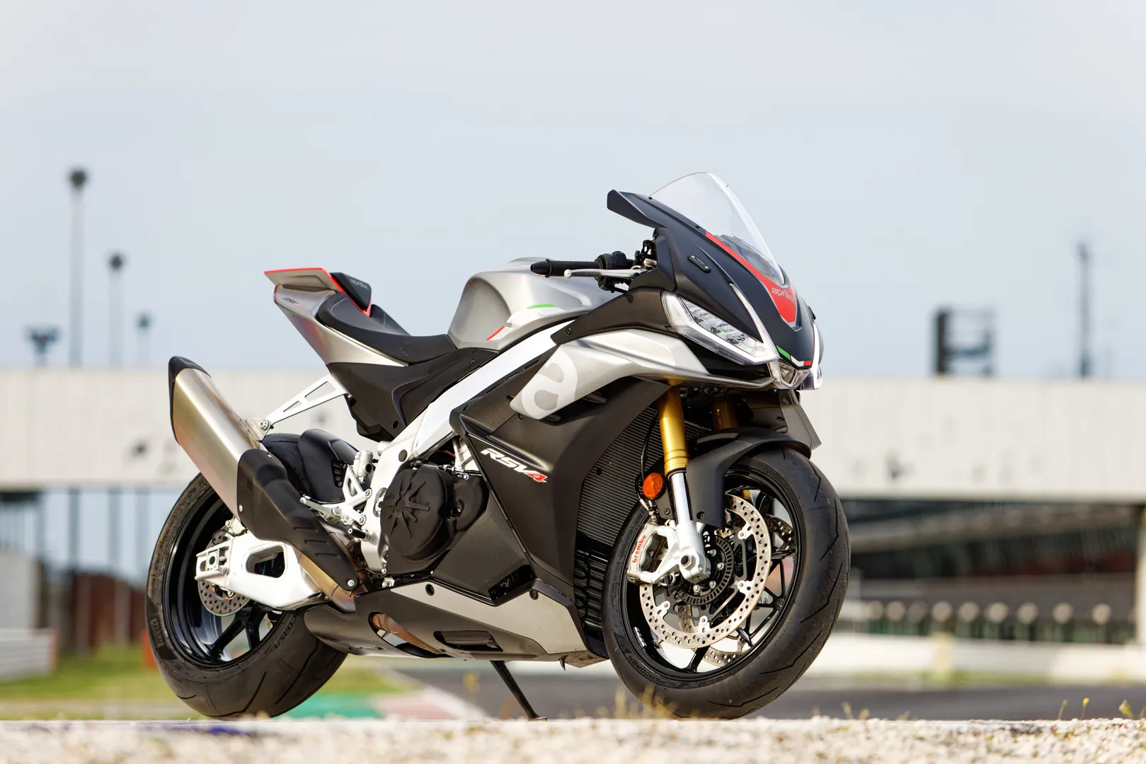 Aprilia RSV4 galeri 1