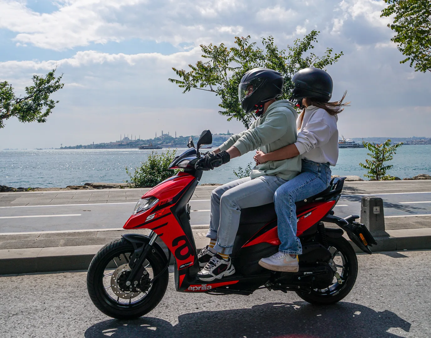 Aprilia SR 125 galeri 3