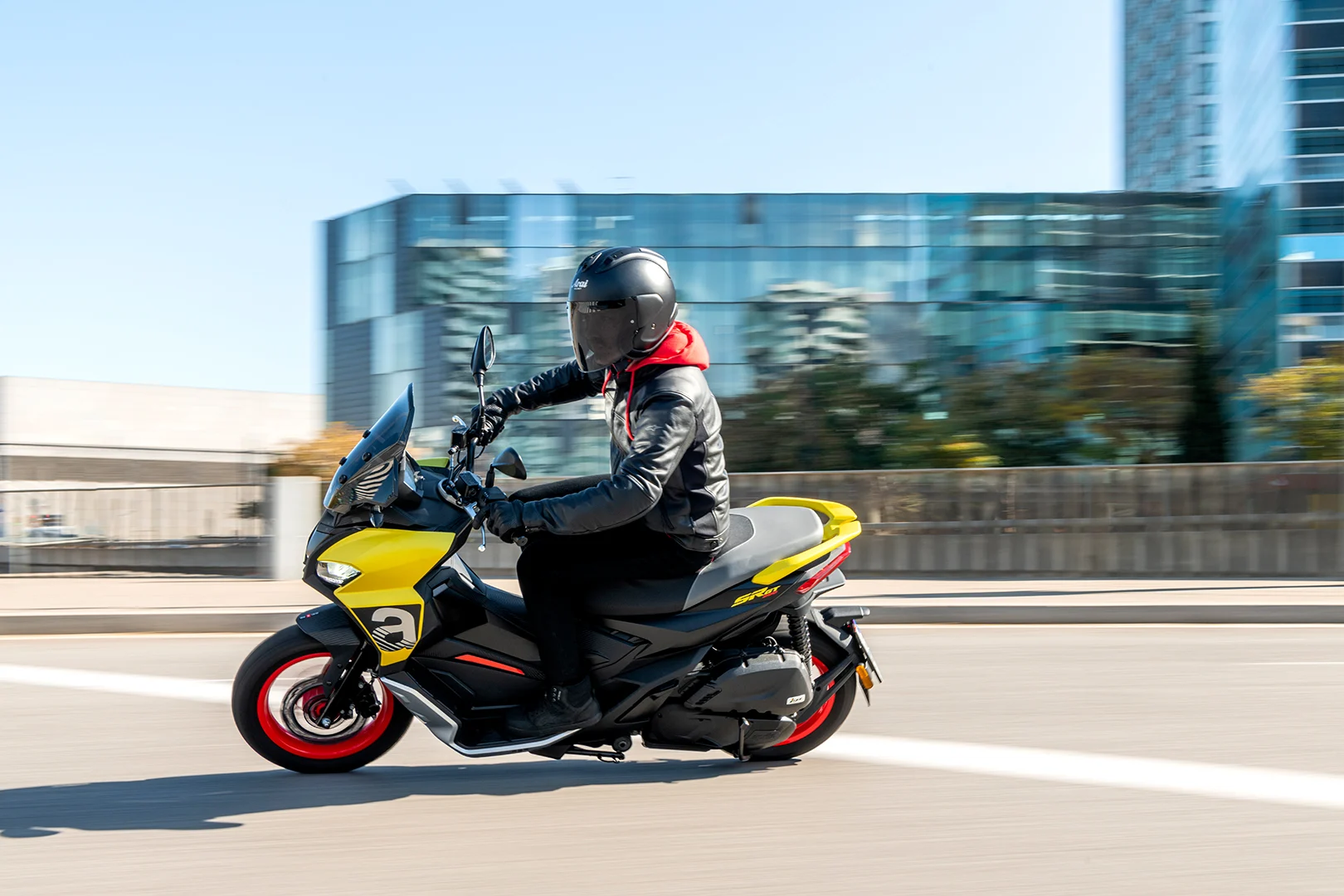 Aprilia SR GT 200 galeri 1