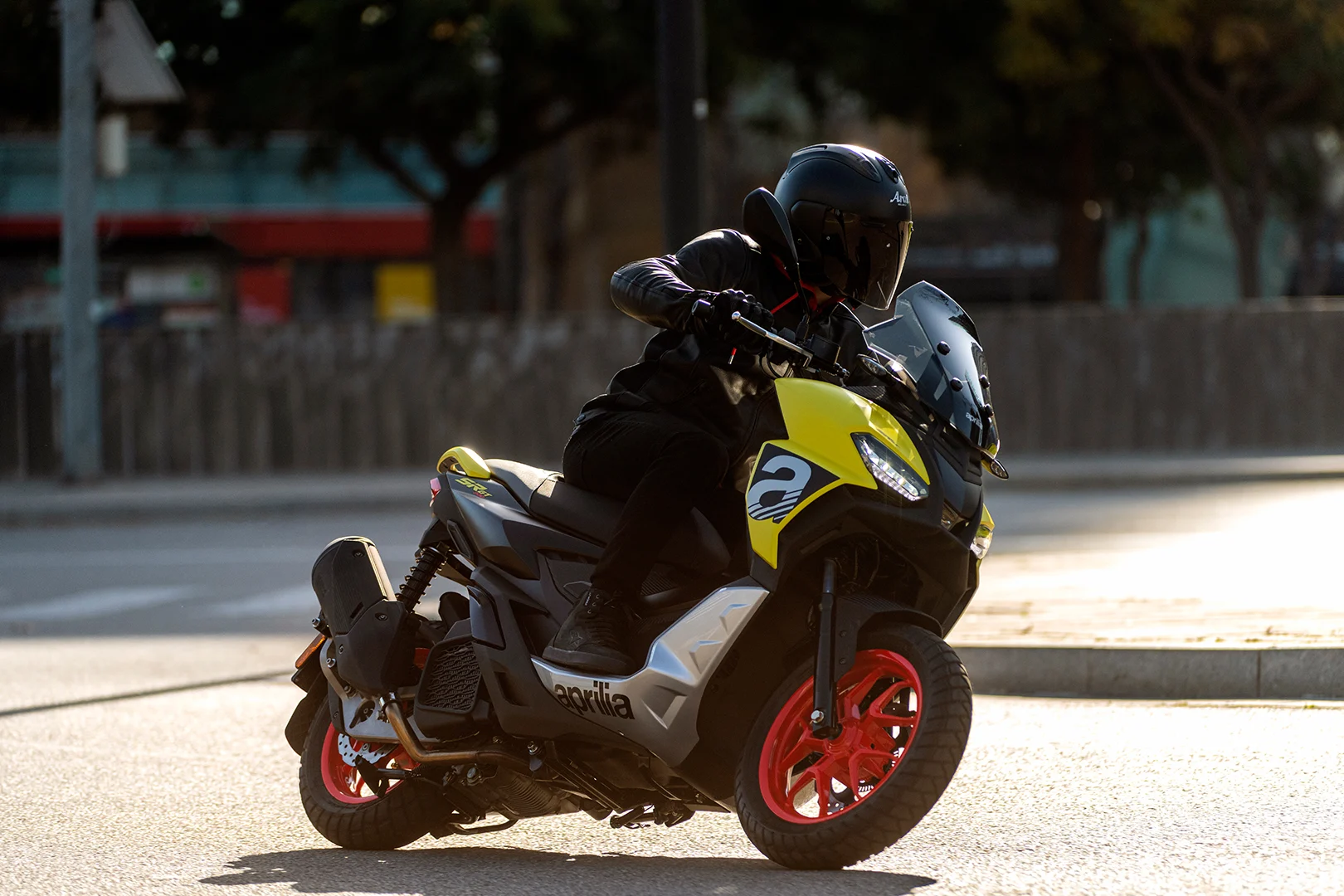 Aprilia SR GT 200 galeri 3