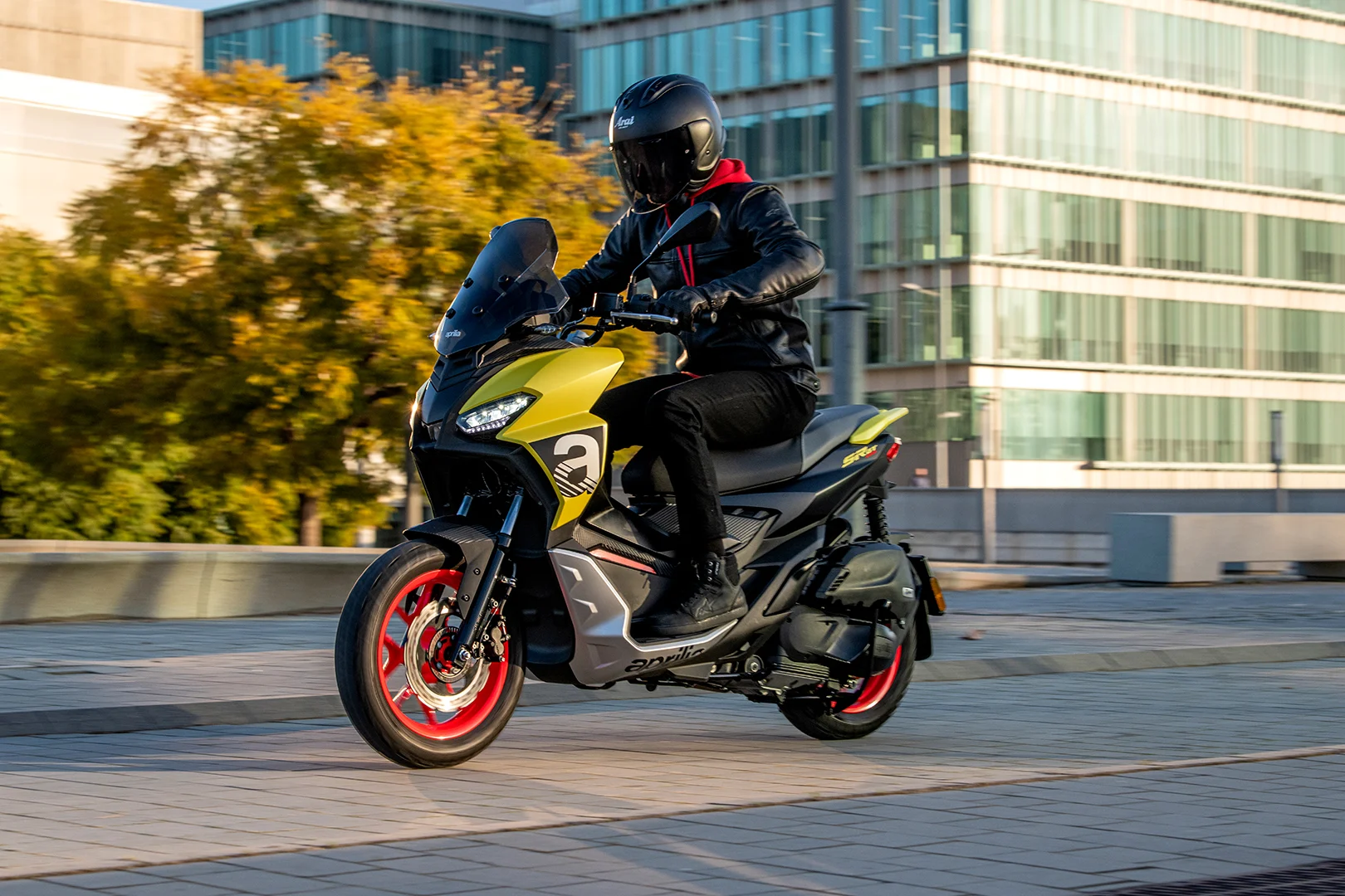 Aprilia SR GT 200 galeri 5