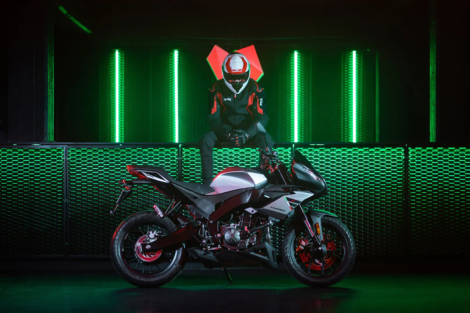 Aprilia Tuono 125 galeri 5