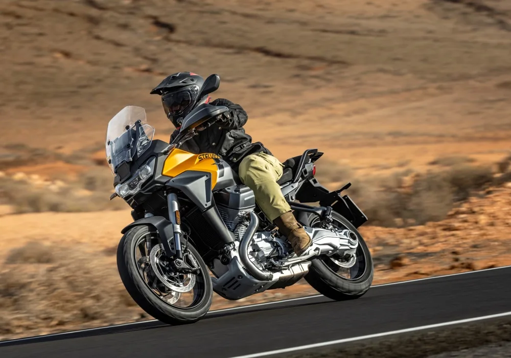 Moto Guzzi Stelvio — Saf Bir Duygu