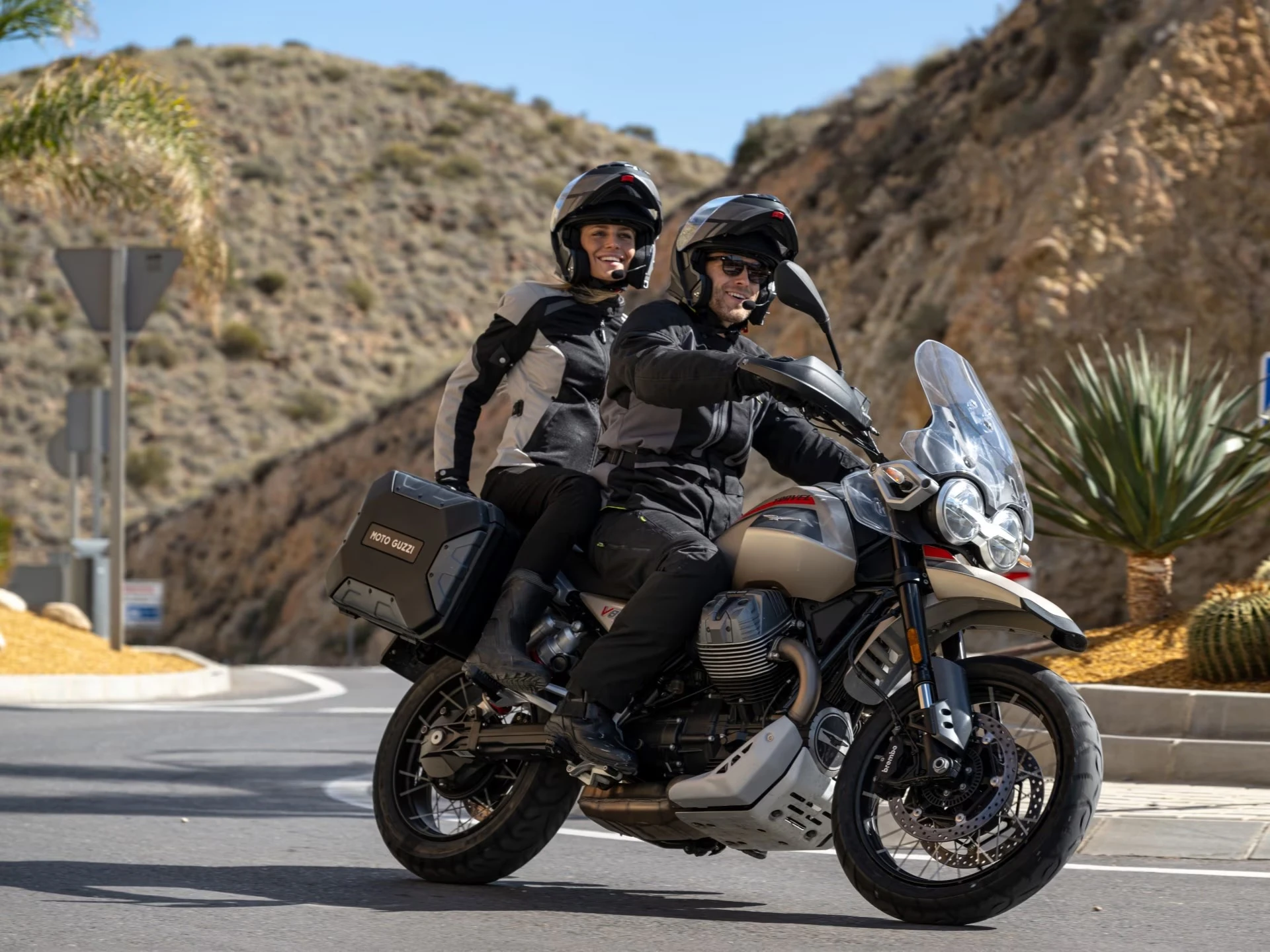 Moto Guzzi V85 galeri 3